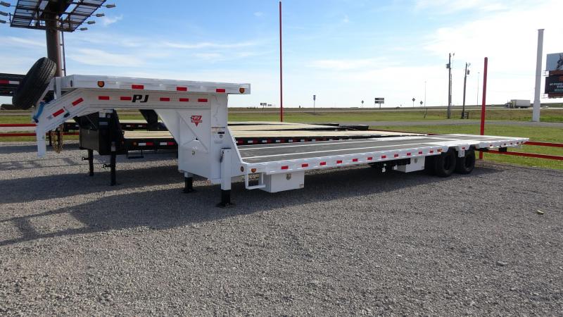 2020 PJ 36' Gooseneck Low-Pro 12K Duals Hydraulic Dove and Jacks with Removable Deck on the Neck Blackwood Pro Full Deck 2020 PJ 36' Gooseneck Low-Pro 12K Duals Hydraulic Dove and Jacks with Removable Deck on the Neck Blackwood Pro Full Deck