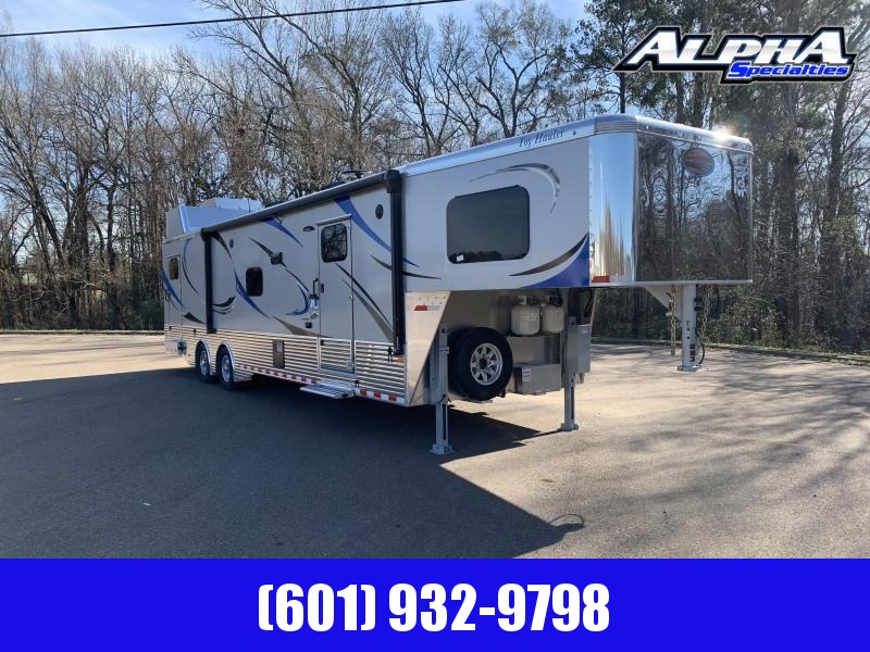 2019 Sundowner Trailers 39' Open Model Toy Hauler ALL ALUMINUM 2019 Sundowner Trailers 39' Open Model Toy Hauler ALL ALUMINUM