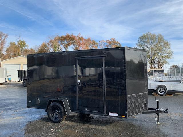 2020 Diamond Cargo 6X10SA Enclosed Cargo Trailer Black w/Blackout Package 2020 Diamond Cargo 6X10SA Enclosed Cargo Trailer Black w/Blackout Package