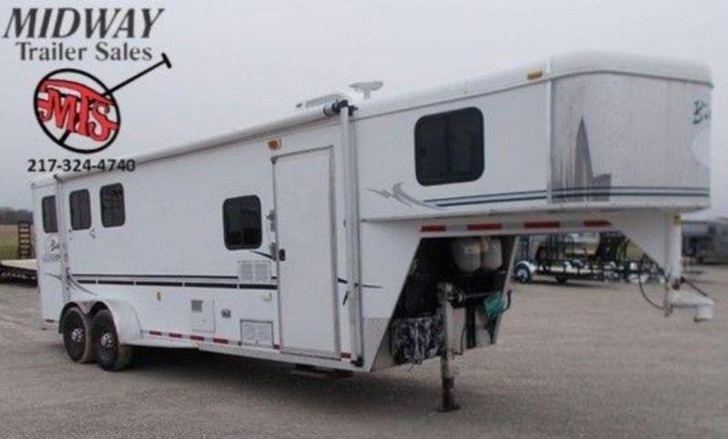 2005 Bison AlumaSport 3H Trailer w/ 8' SW LQ 2005 Bison AlumaSport 3H Trailer w/ 8' SW LQ