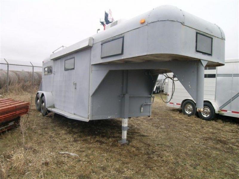 1978 King 4H w/ 15' SW LQ GN 1978 King 4H w/ 15' SW LQ GN