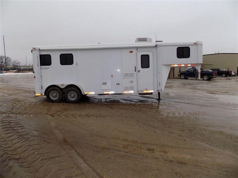 2012 Bison Trail Hand 280 2H w/ 8' SW 2012 Bison Trail Hand 280 2H w/ 8' SW