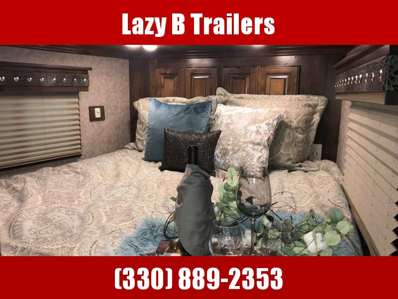 2020 Hart Trailers 3-Horse w/ 14' Custom Front Bathroom LQ Horse Trailer 2020 Hart Trailers 3-Horse w/ 14' Custom Front Bathroom LQ Horse Trailer